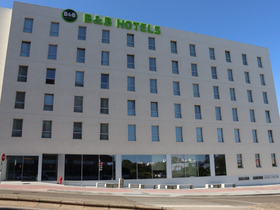 HOTEL B&B